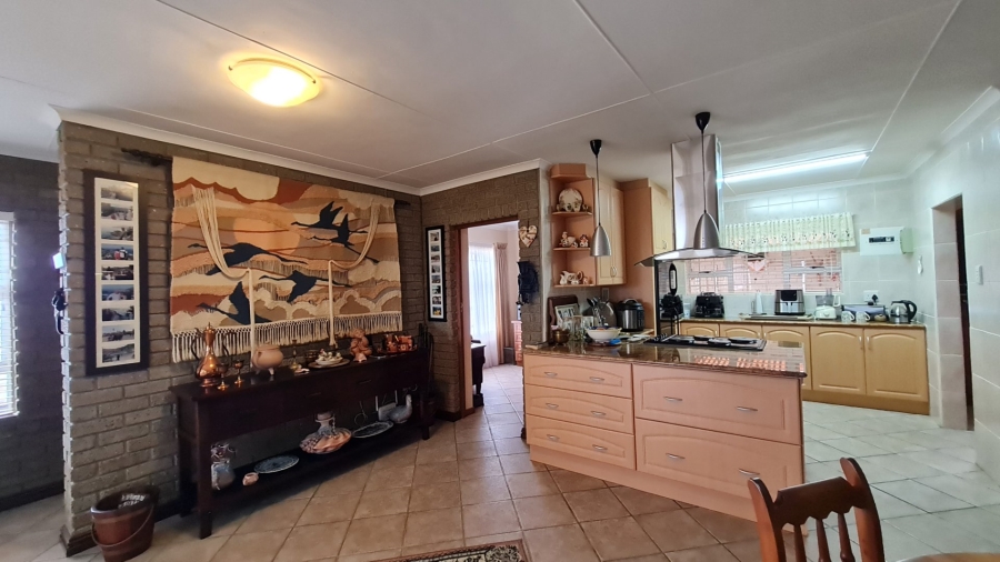 4 Bedroom Property for Sale in Dana Bay Western Cape